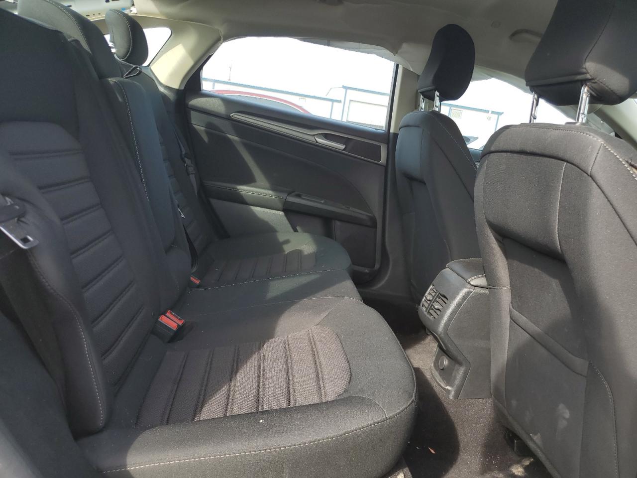 2020 FORD FUSION SE photo 19