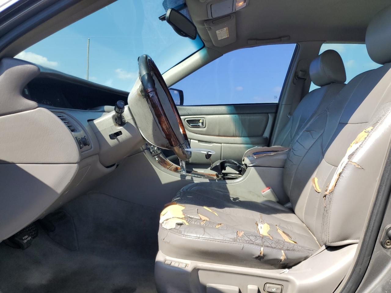 2004 TOYOTA AVALON XL photo 7