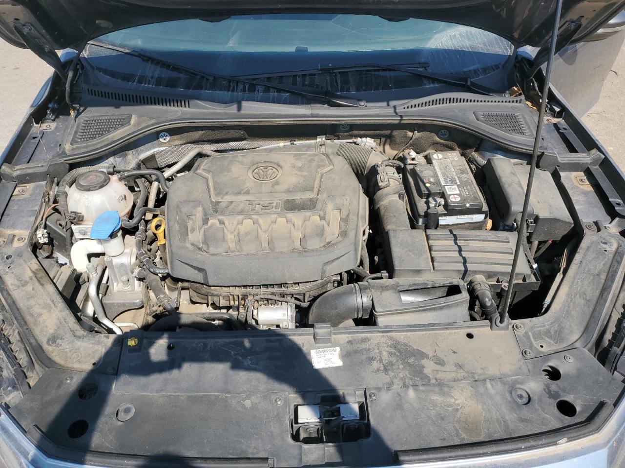 2021 VOLKSWAGEN PASSAT SE photo 11