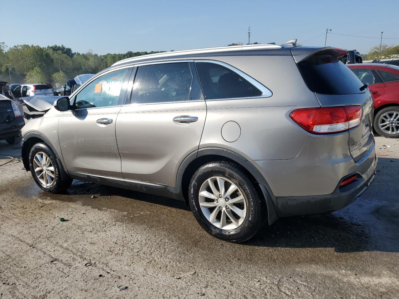 2017 KIA SORENTO LX photo 3