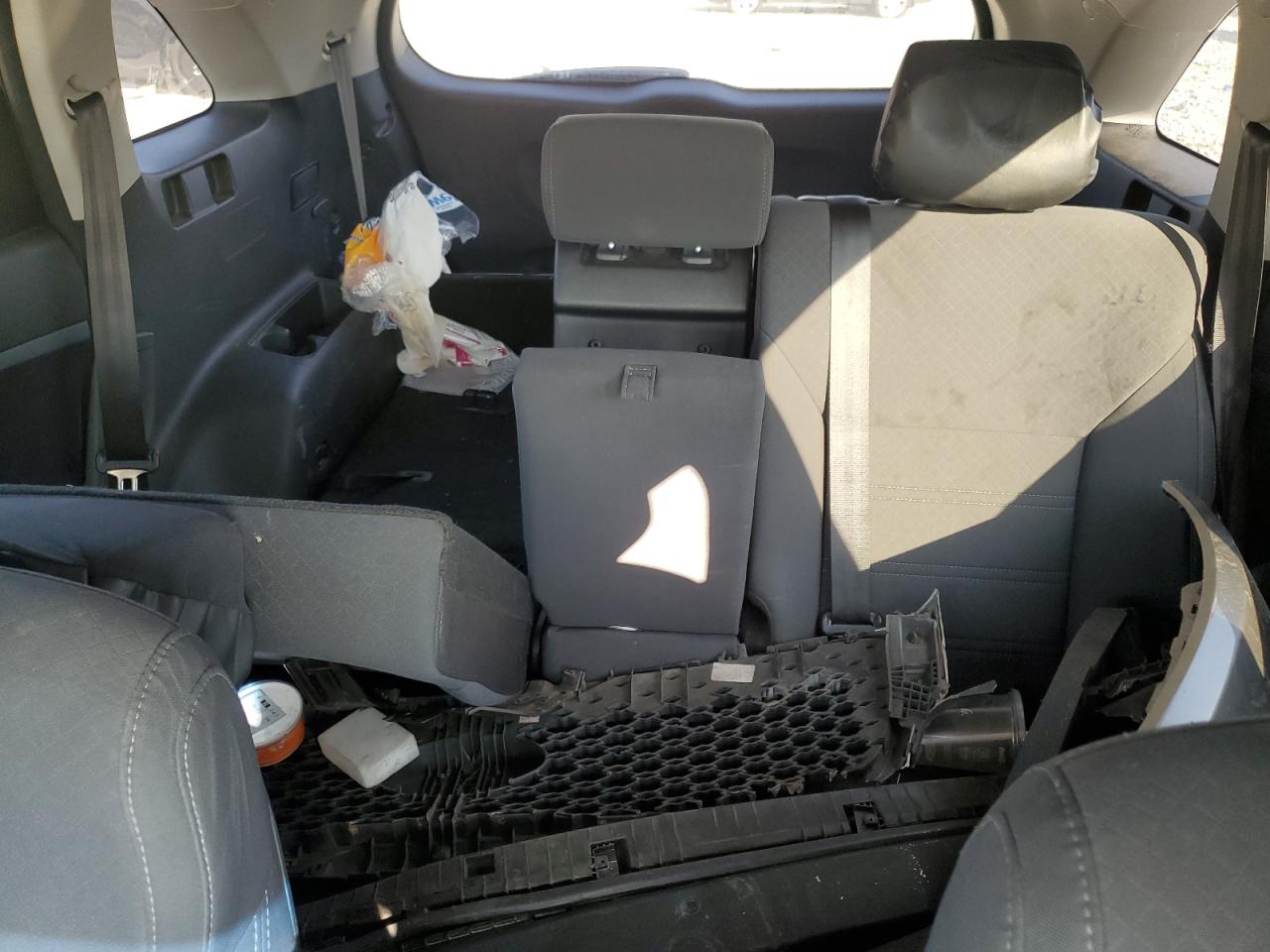 2017 KIA SORENTO LX photo 19