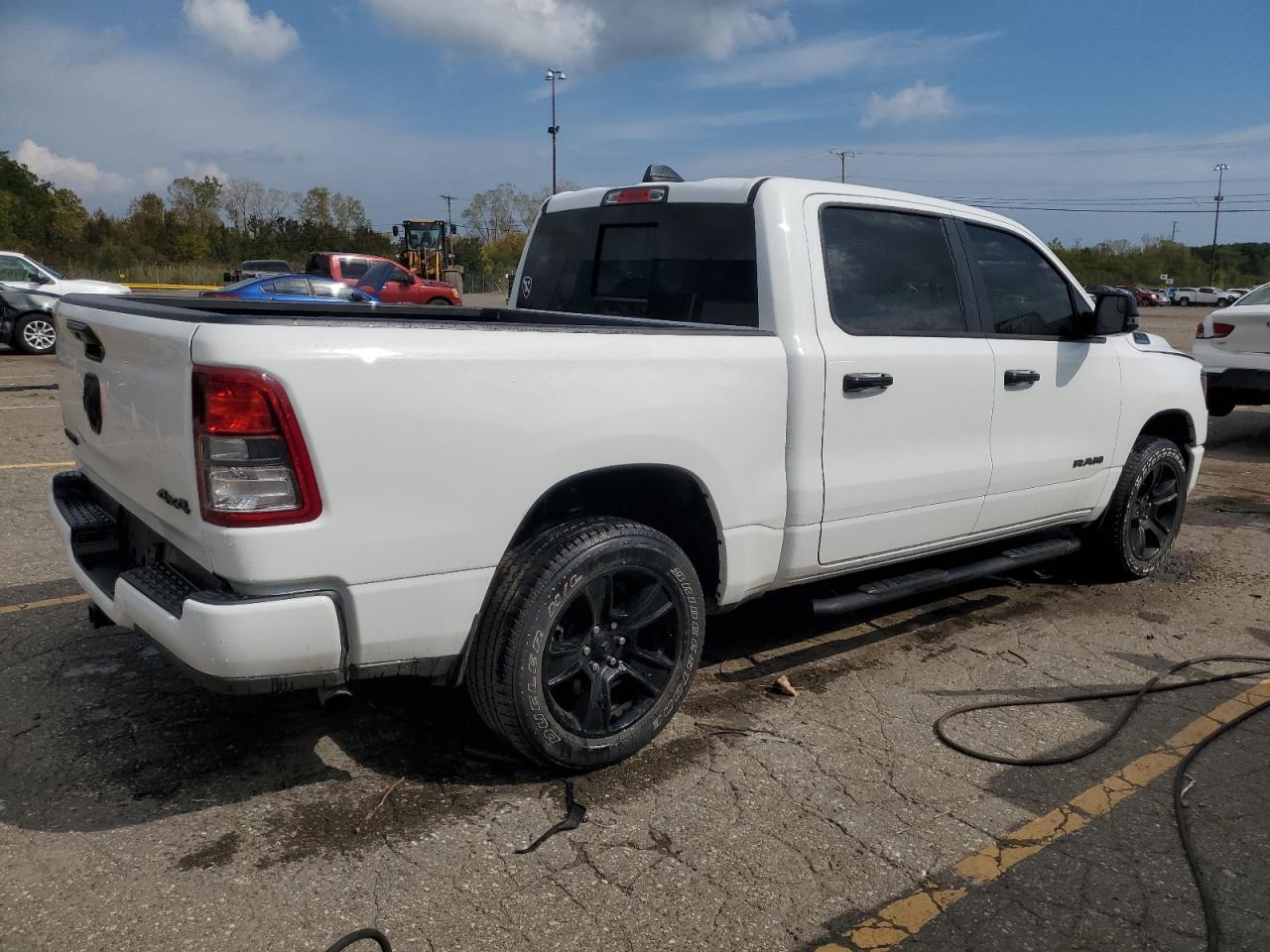 2023 RAM 1500 BIG HORN photo 3