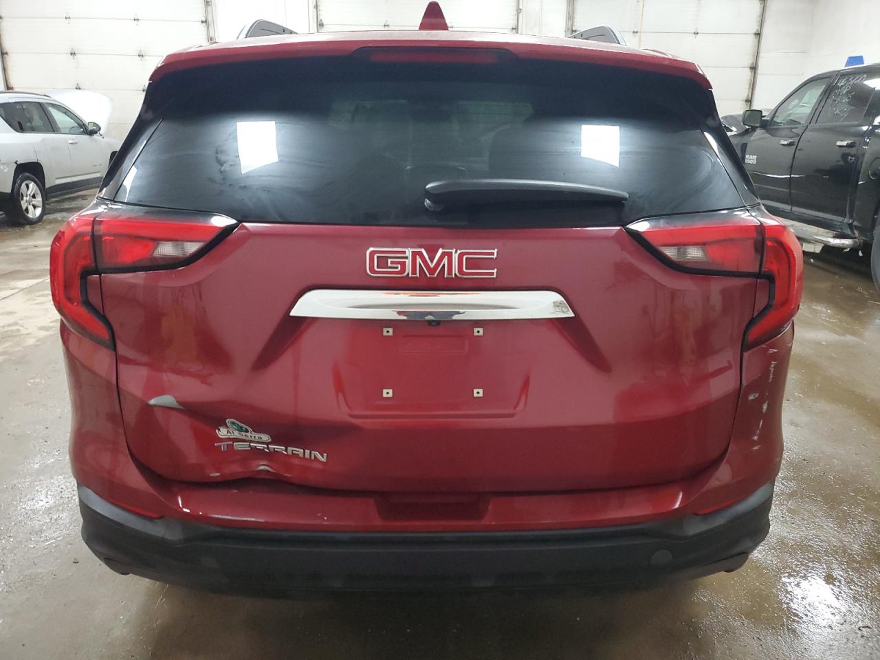 2018 GMC TERRAIN SLE photo 11