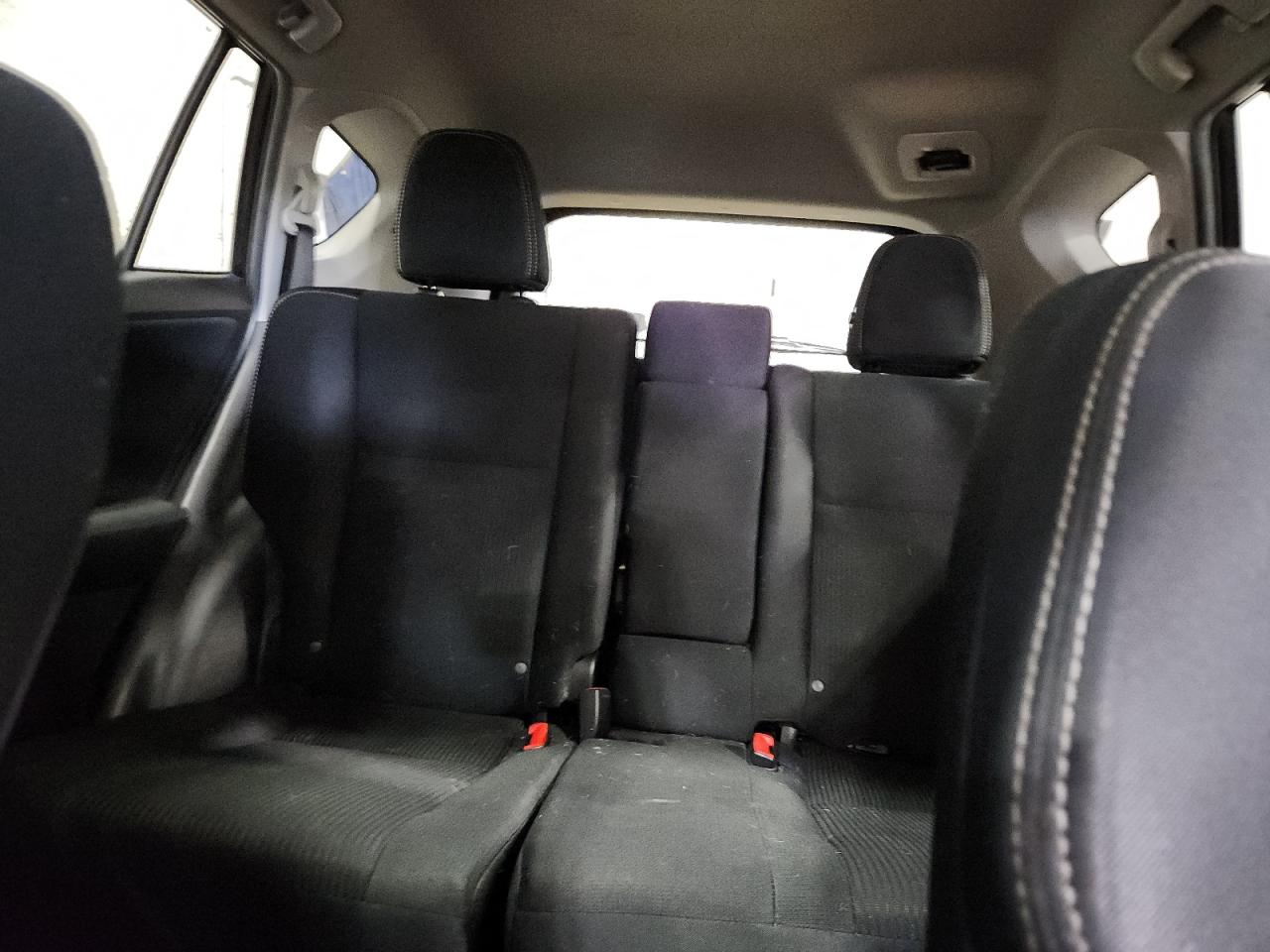 2015 TOYOTA RAV4 XLE photo 10