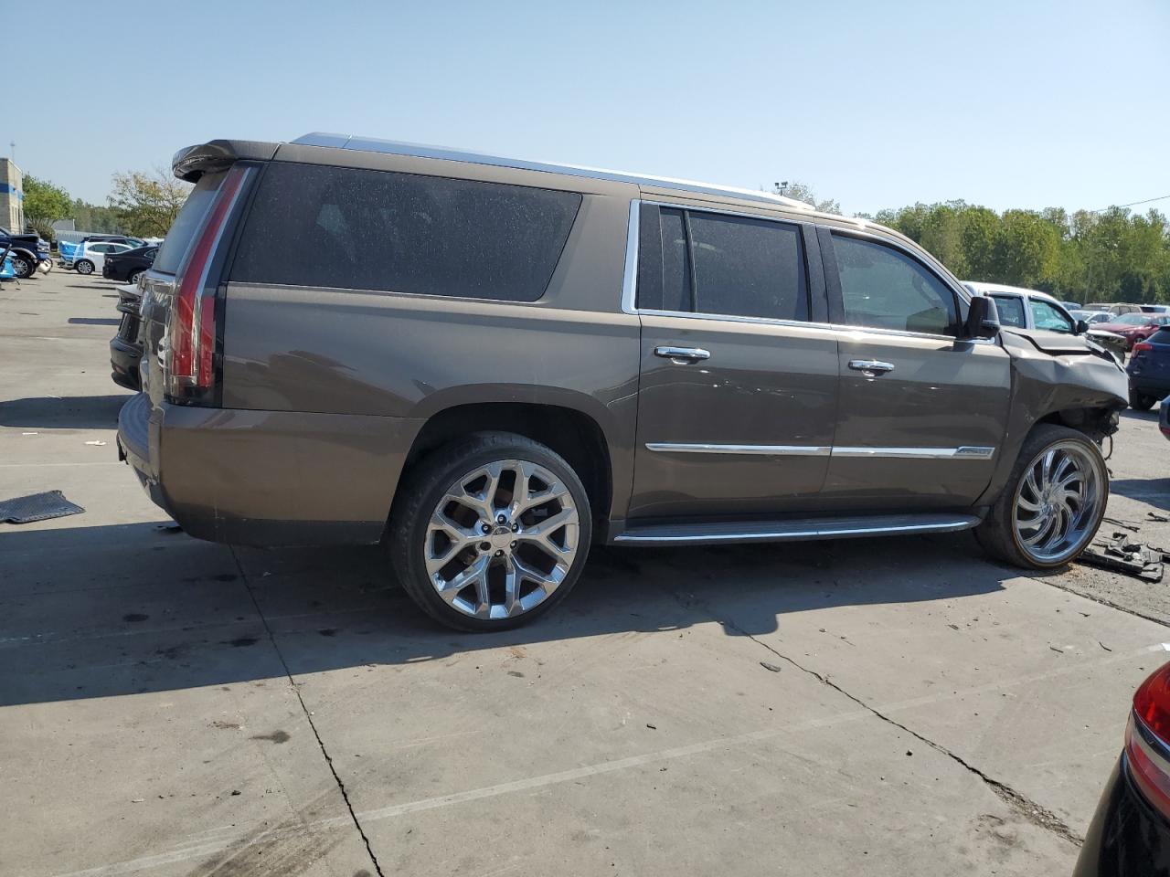 2015 CADILLAC ESCALADE ESV LUXURY photo 3
