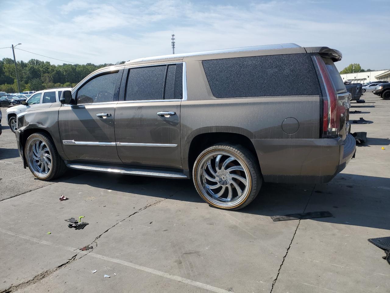 2015 CADILLAC ESCALADE ESV LUXURY photo 2