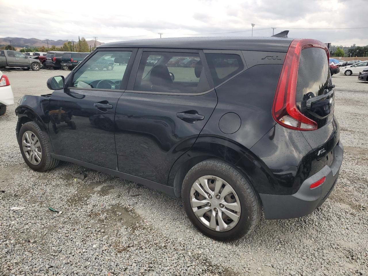 2020 KIA SOUL LX photo 2