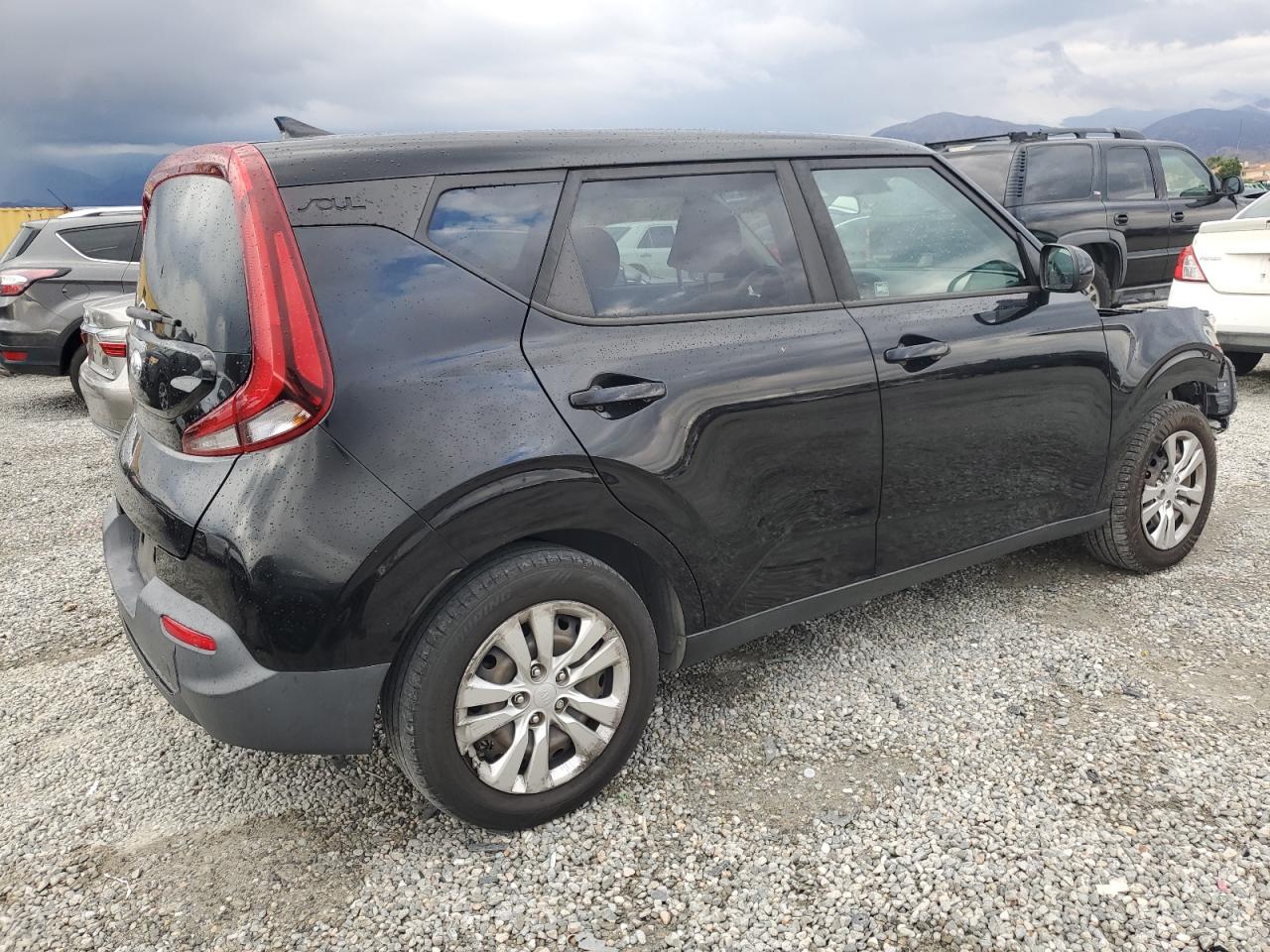2020 KIA SOUL LX photo 3