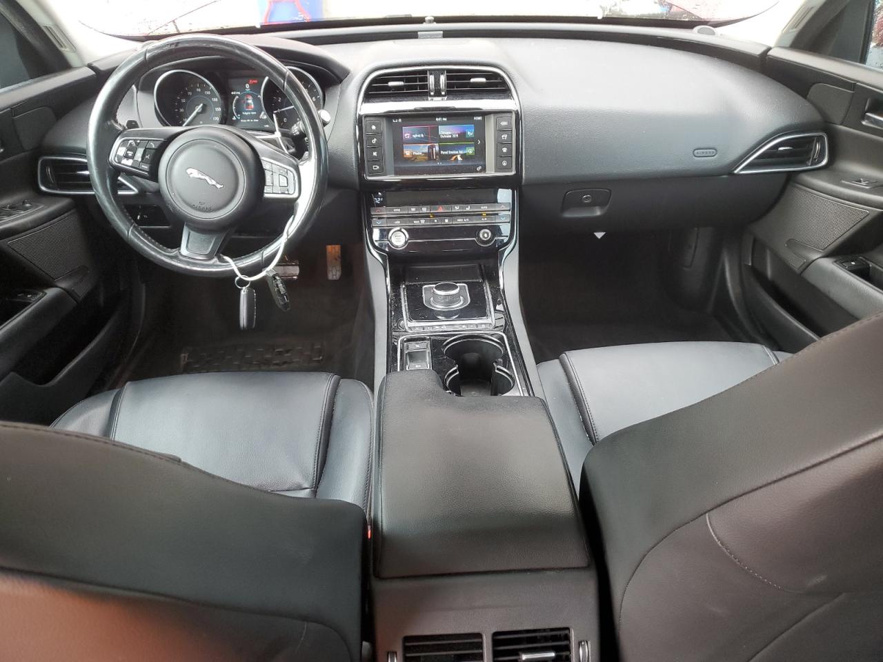 2017 JAGUAR XE photo 15
