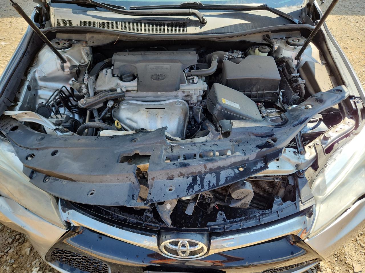 2016 TOYOTA CAMRY SE photo 21