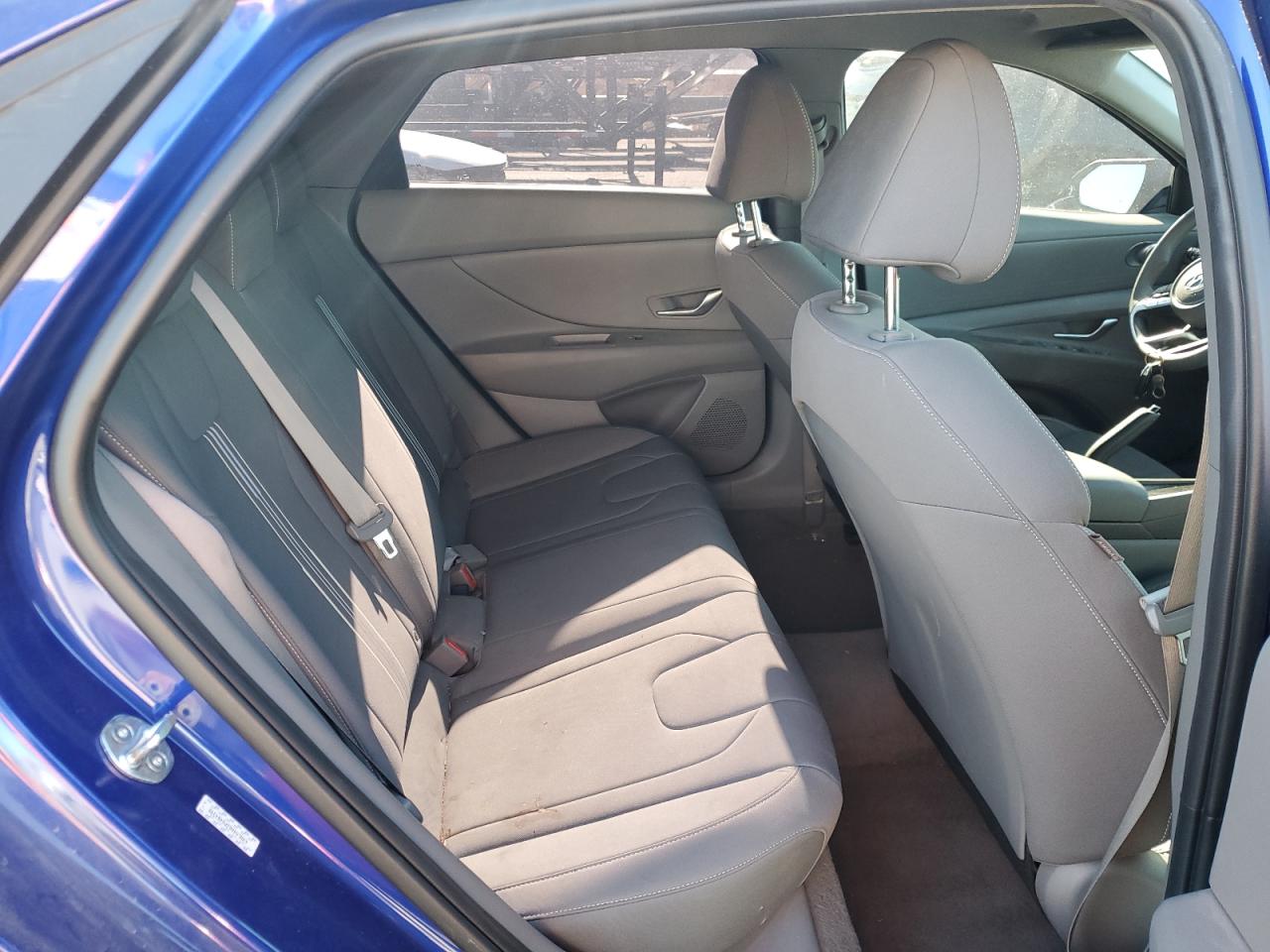 2023 HYUNDAI ELANTRA SEL photo 19