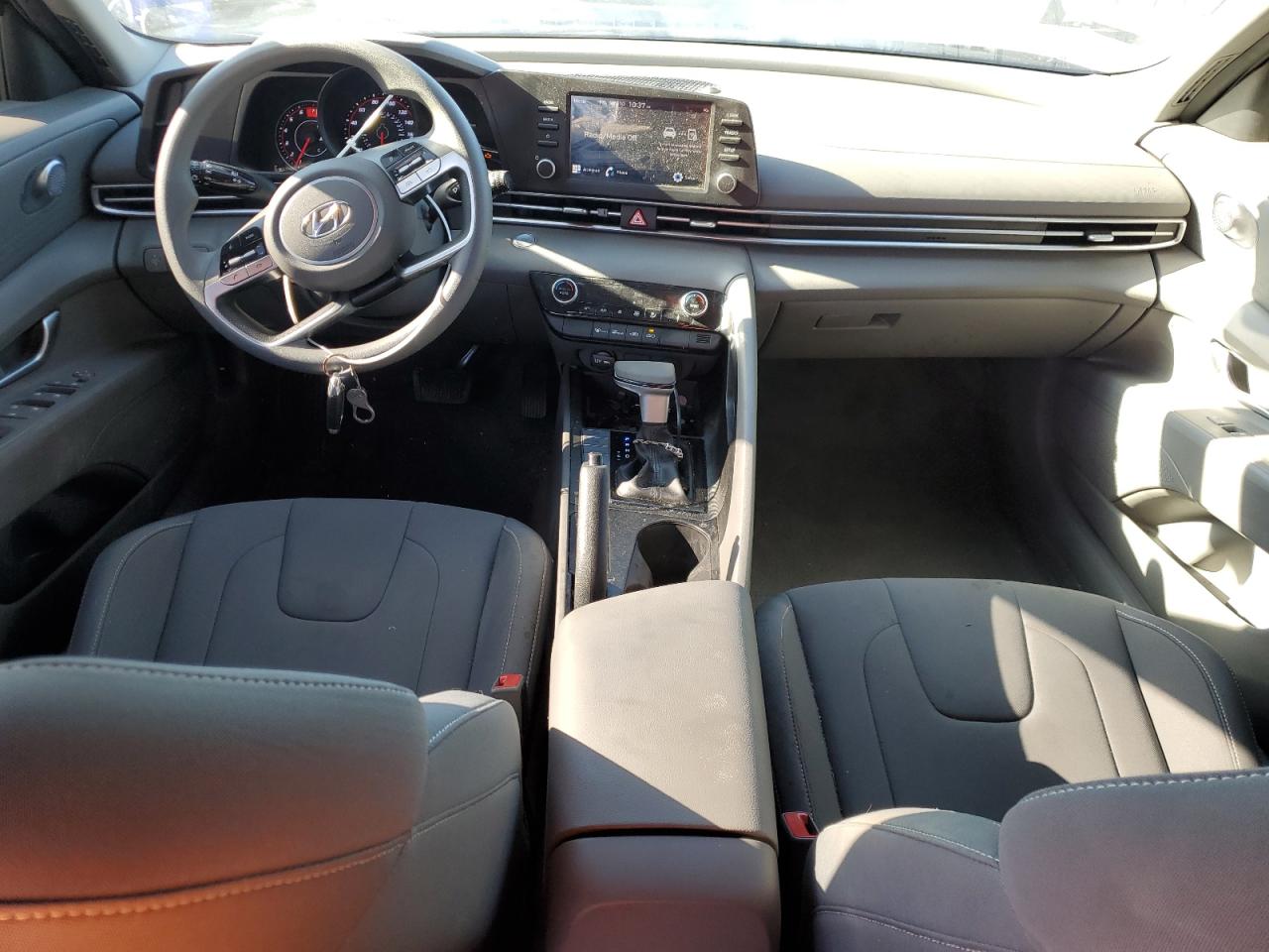 2023 HYUNDAI ELANTRA SEL photo 15