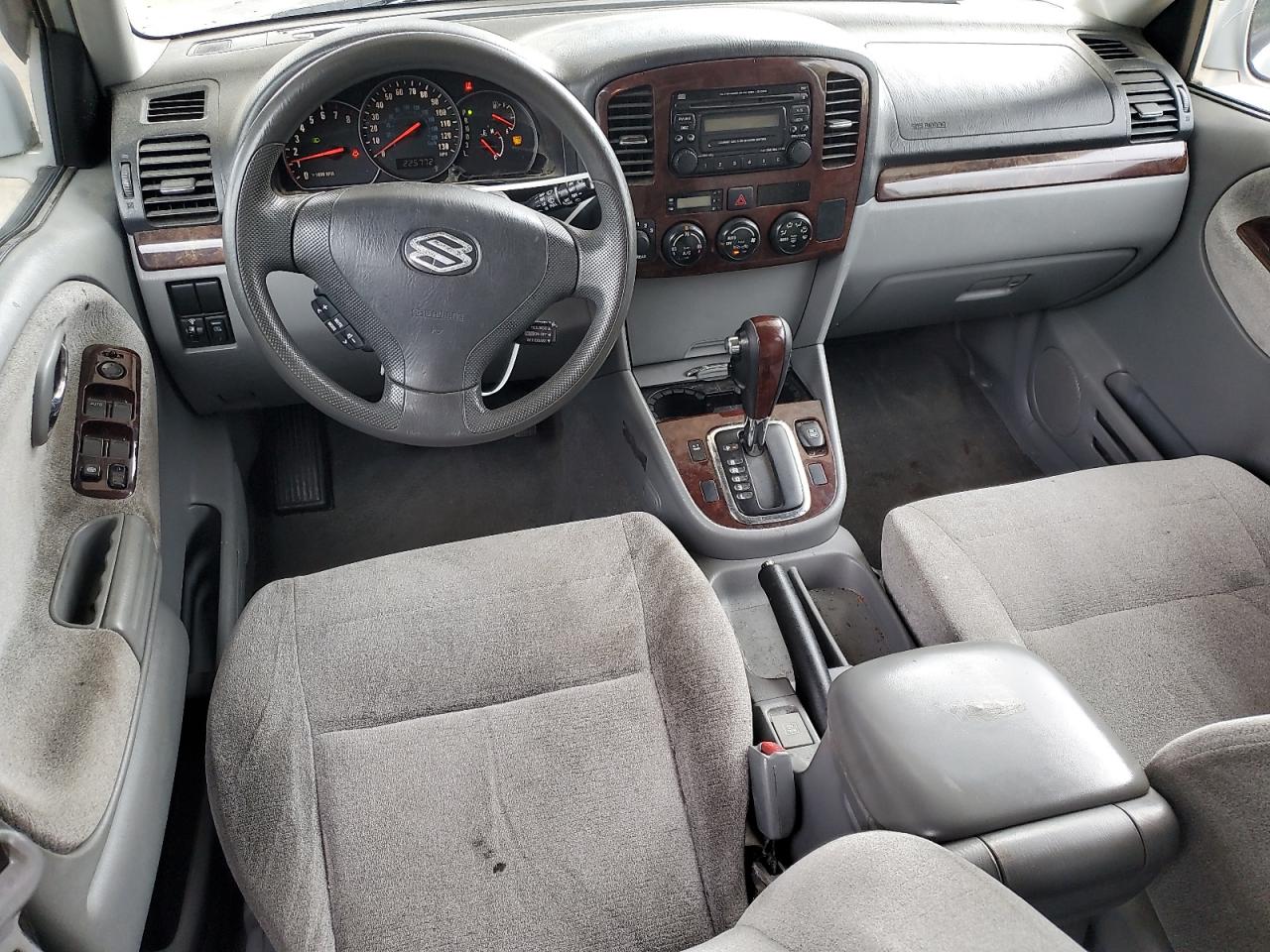 2004 SUZUKI XL7 EX photo 8