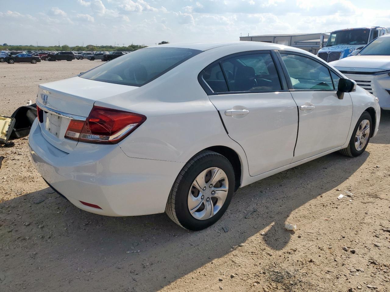 2015 HONDA CIVIC LX photo 3