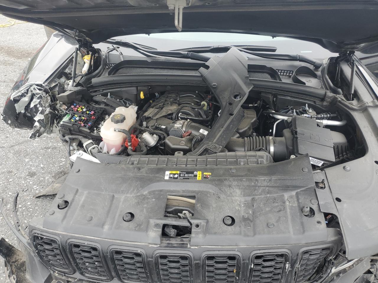 2024 JEEP GRAND CHEROKEE L LAREDO photo 23