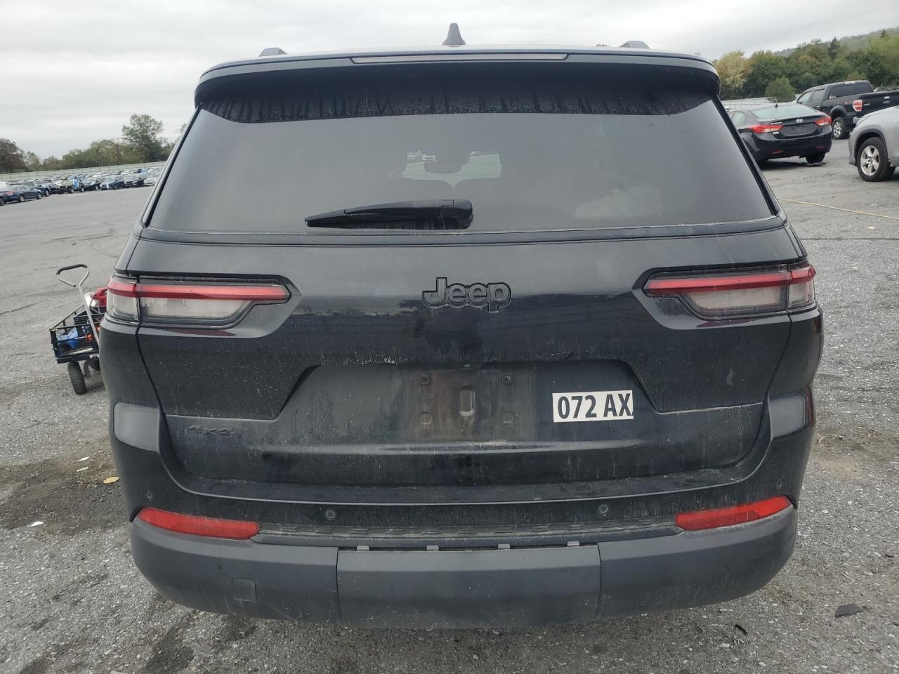 2024 JEEP GRAND CHEROKEE L LAREDO photo 11