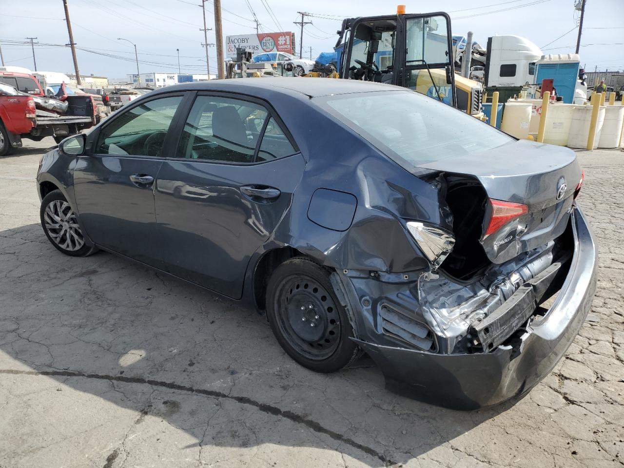 2019 TOYOTA COROLLA photo 2