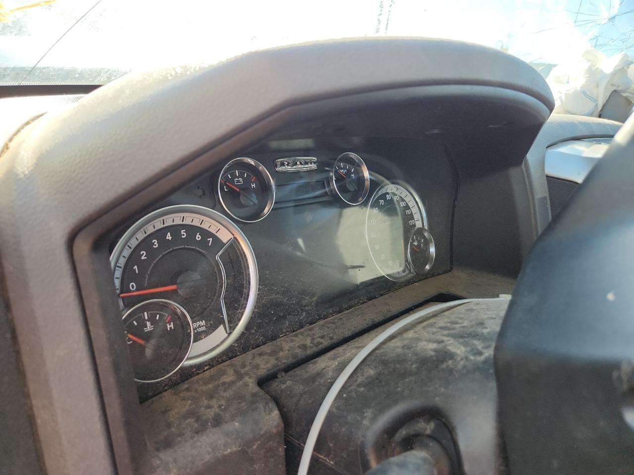 2019 RAM 1500 CLASSIC SLT photo 17