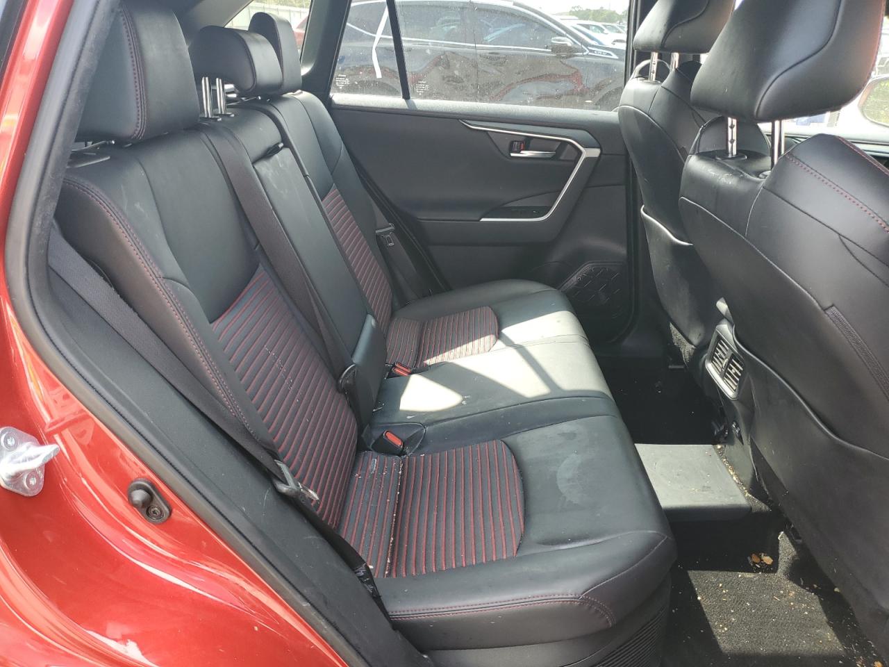 2021 TOYOTA RAV4 PRIME XSE photo 11
