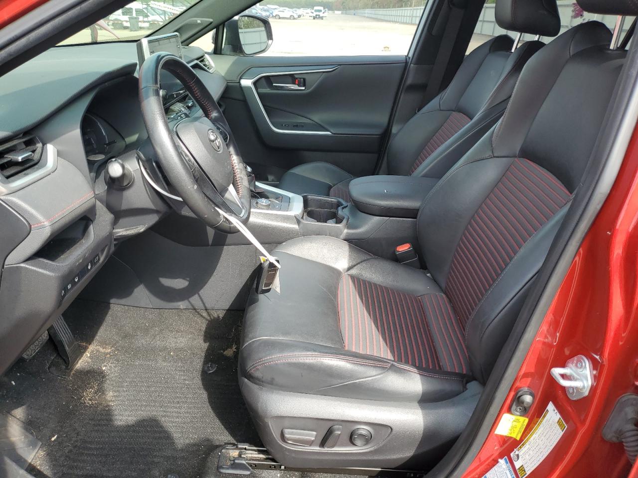 2021 TOYOTA RAV4 PRIME XSE photo 7
