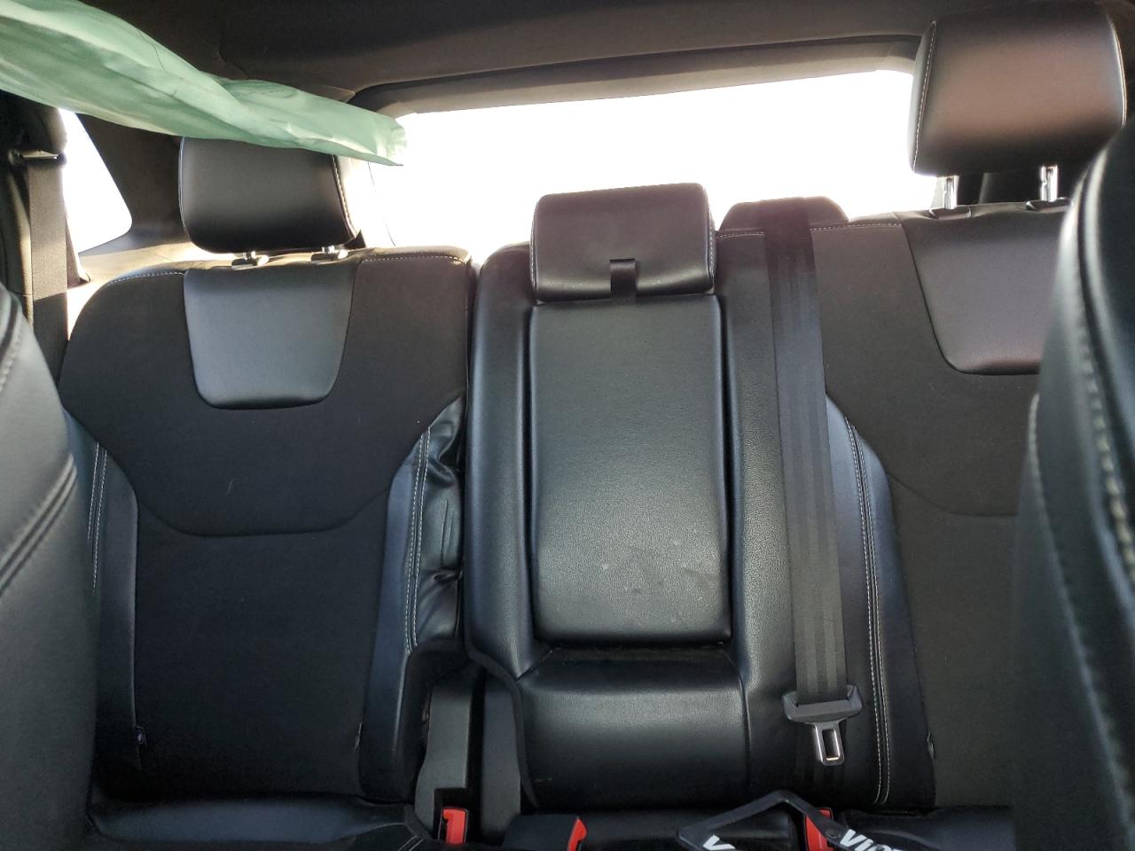 2019 FORD EDGE photo 19