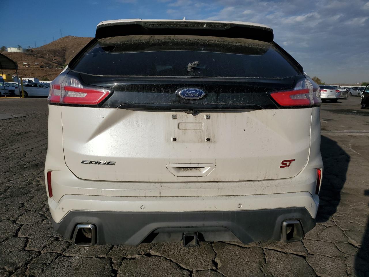 2019 FORD EDGE photo 11