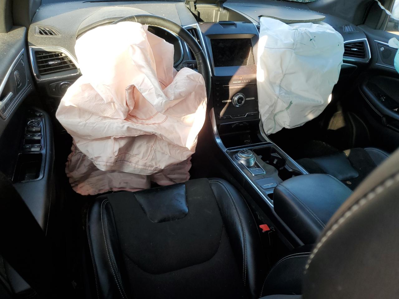 2019 FORD EDGE photo 15