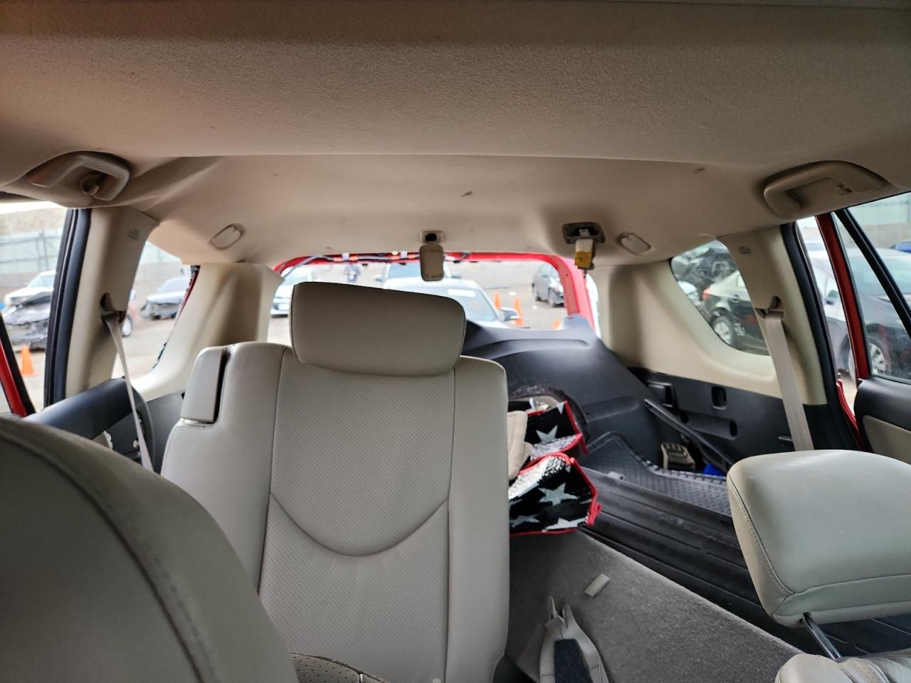 2008 TOYOTA RAV4 LIMITED photo 28