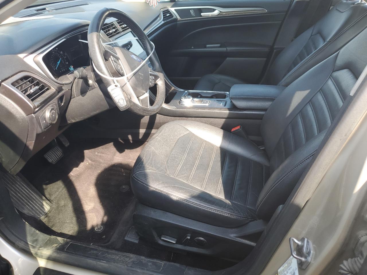 2017 FORD FUSION SE photo 19
