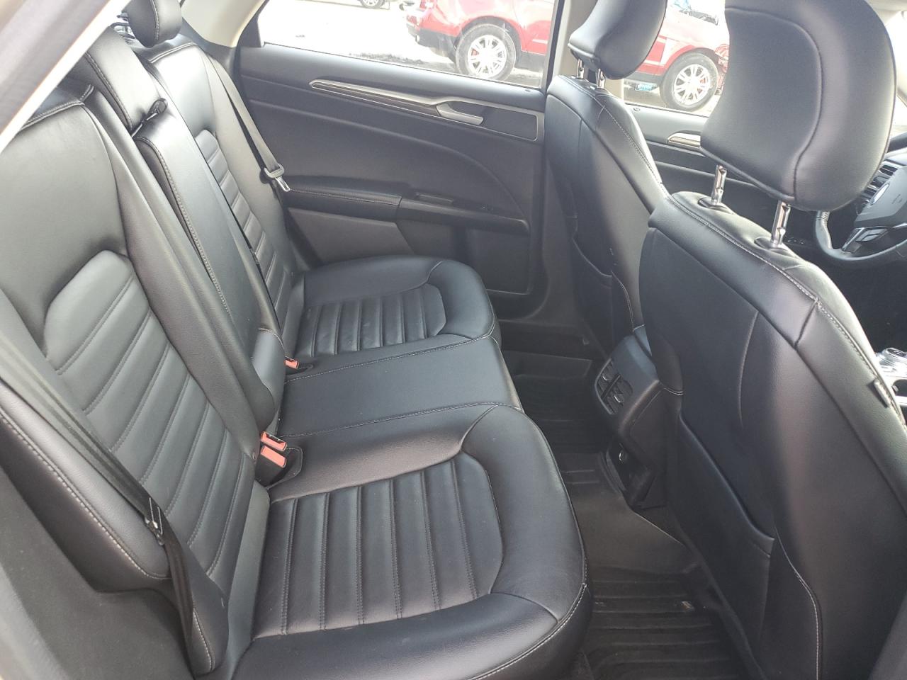 2017 FORD FUSION SE photo 28