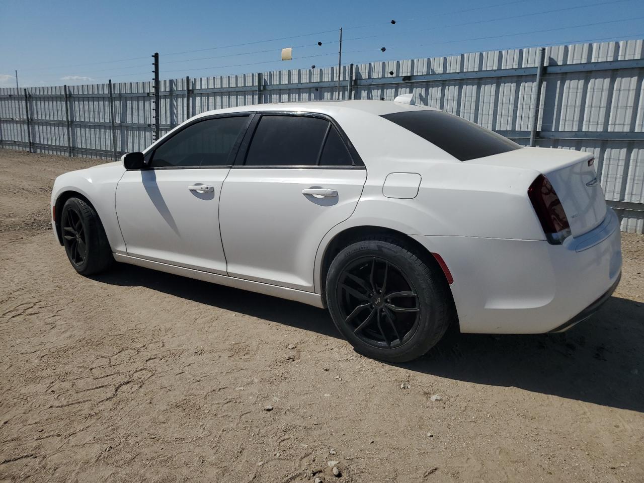 2015 CHRYSLER 300 S photo 2