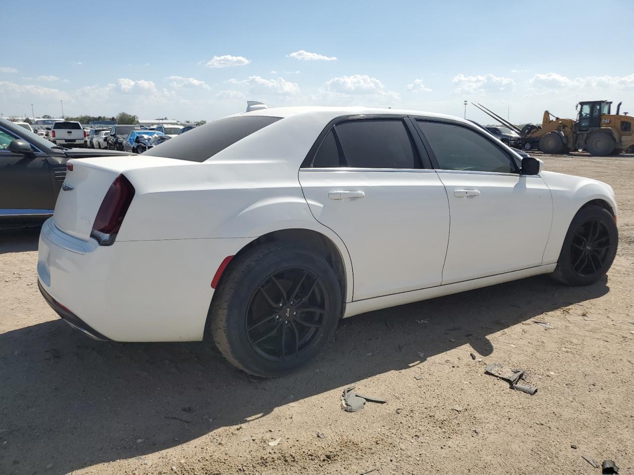 2015 CHRYSLER 300 S photo 3