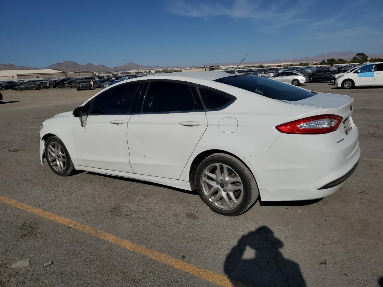 2016 FORD FUSION SE photo 4