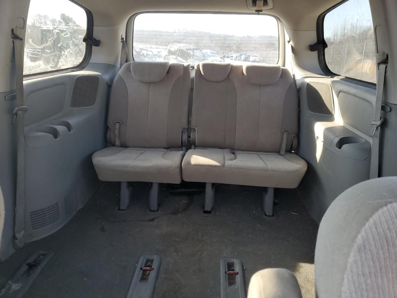 2012 KIA SEDONA LX photo 10