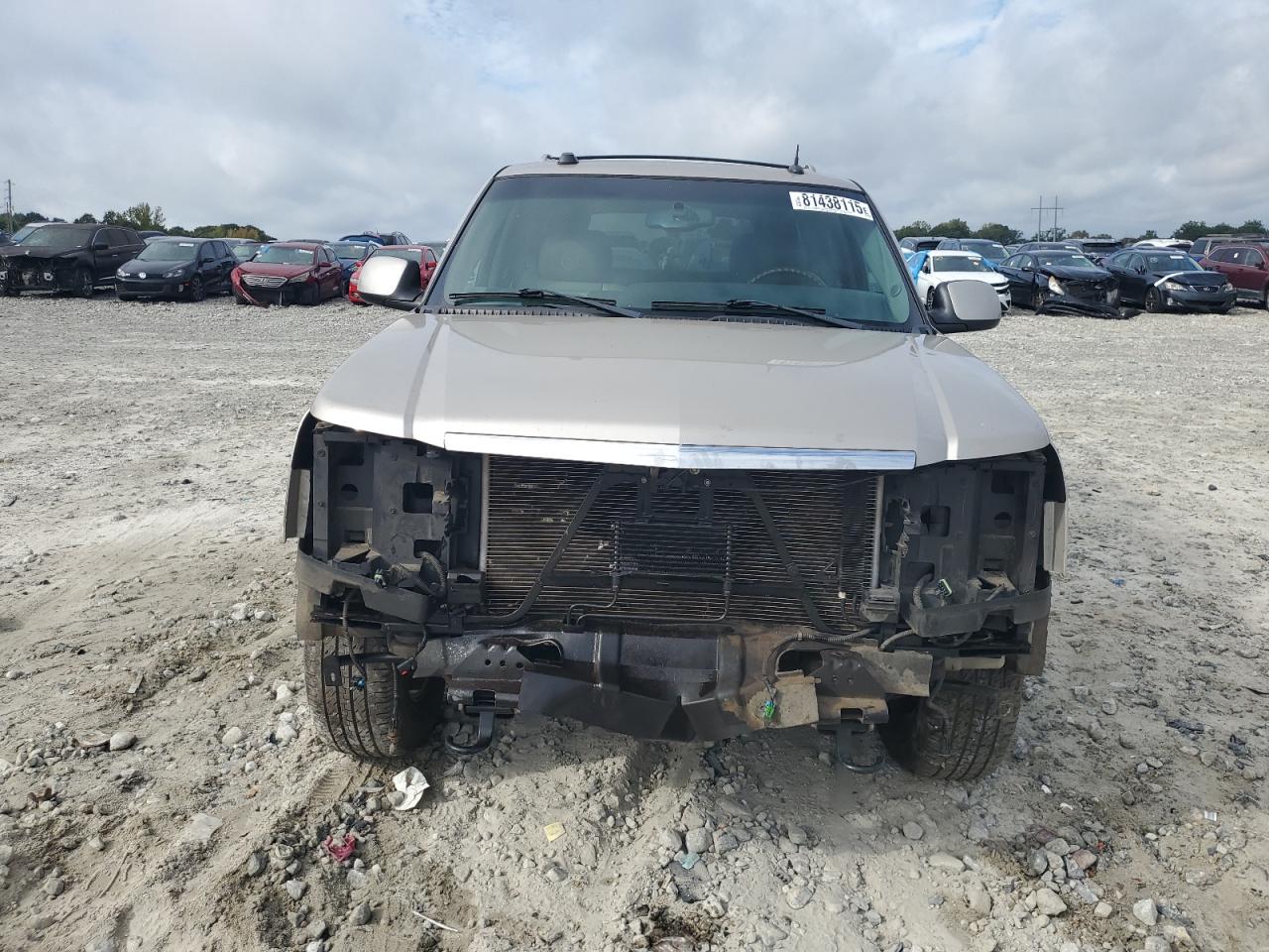 2004 CADILLAC ESCALADE LUXURY photo 5
