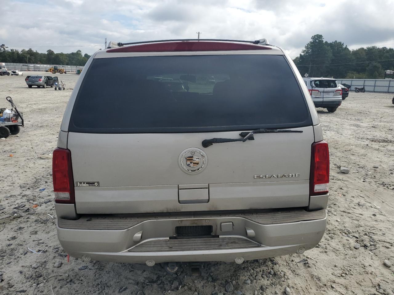 2004 CADILLAC ESCALADE LUXURY photo 6