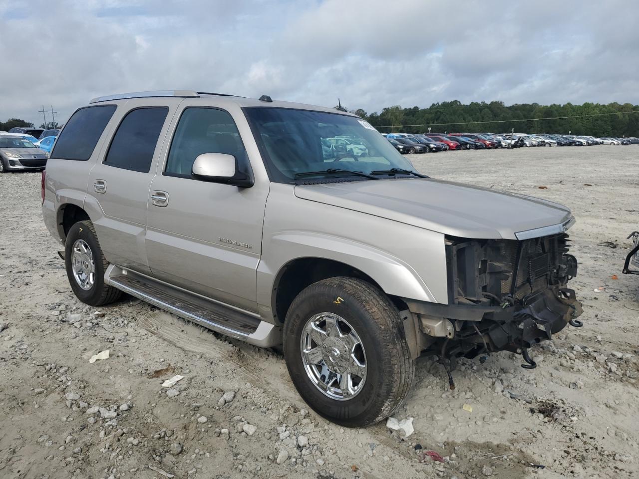2004 CADILLAC ESCALADE LUXURY photo 4