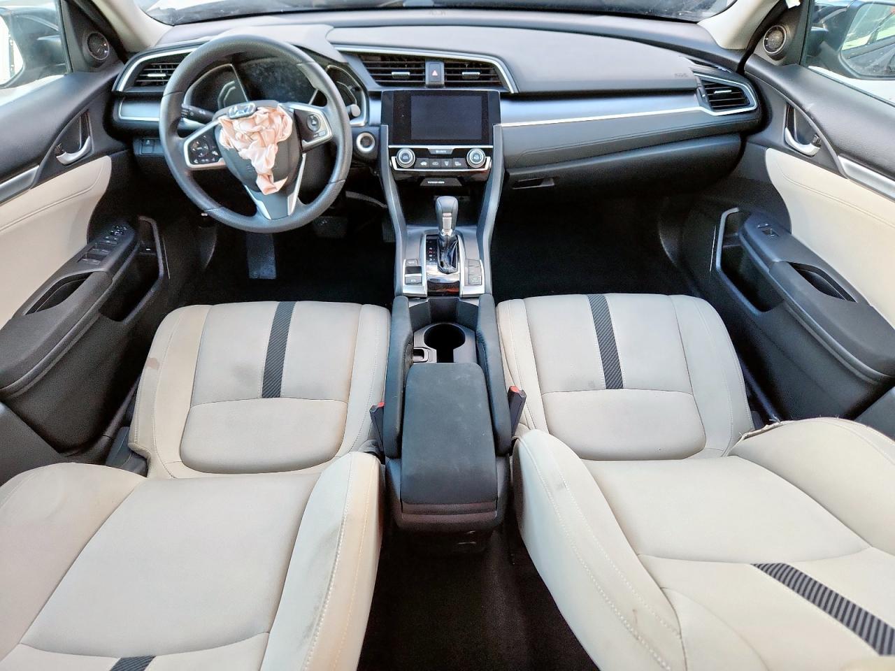 2017 HONDA CIVIC EX photo 8