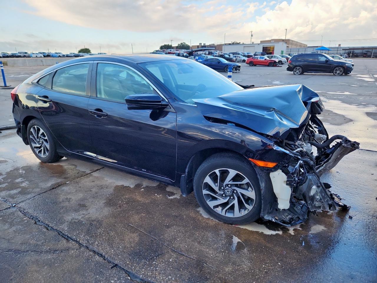 2017 HONDA CIVIC EX photo 4