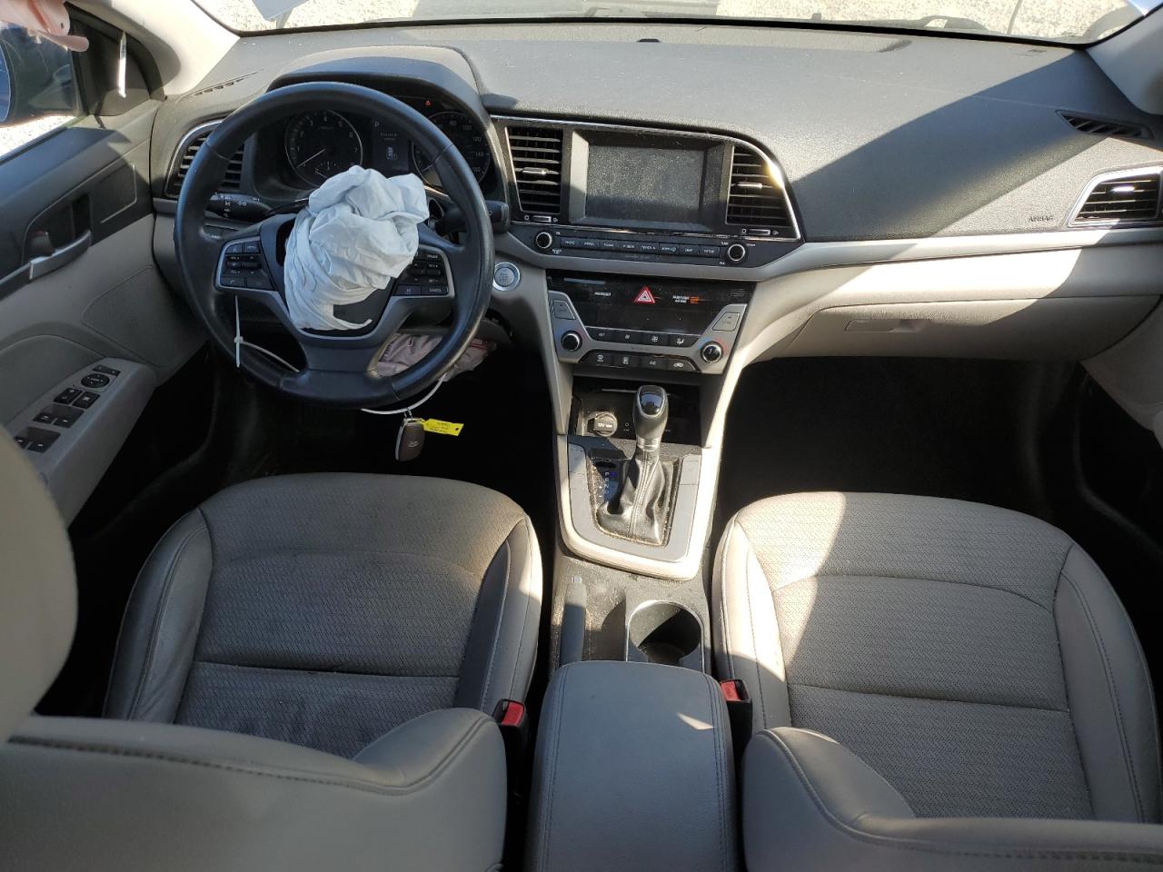 2017 HYUNDAI ELANTRA SE photo 15