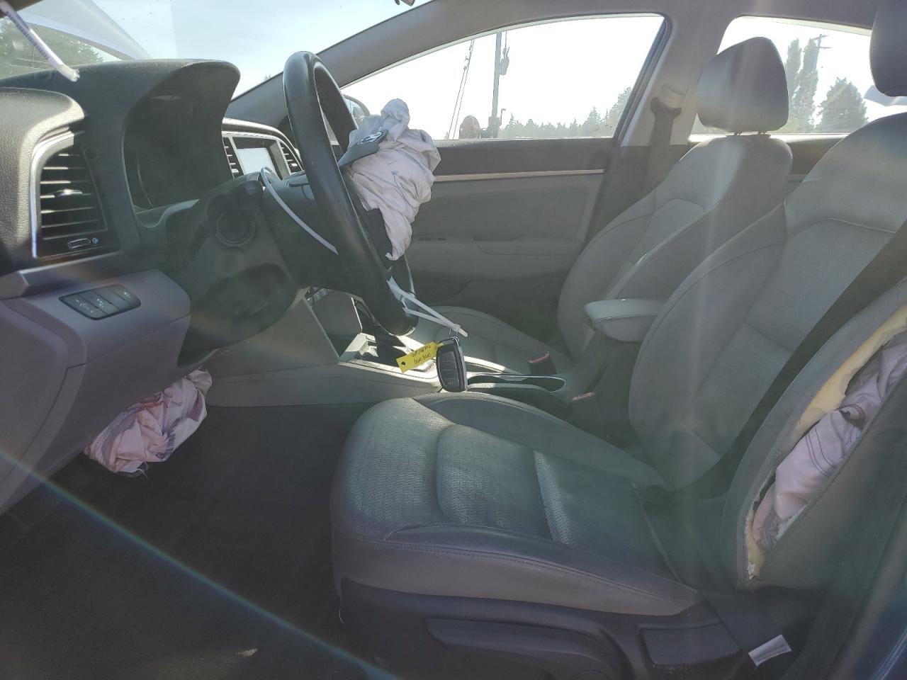 2017 HYUNDAI ELANTRA SE photo 13
