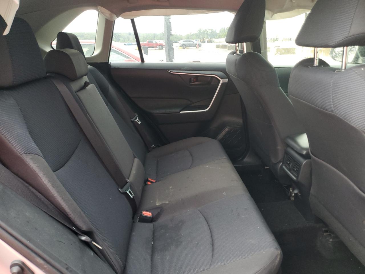 2024 TOYOTA RAV4 LE photo 11