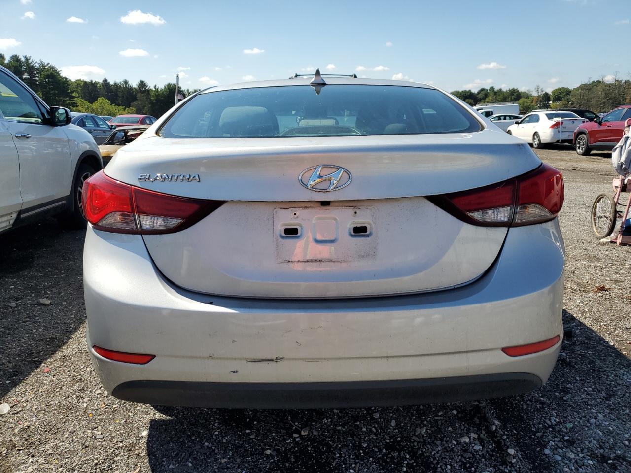 2014 HYUNDAI ELANTRA SE photo 6