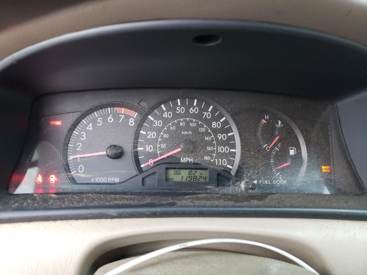2005 TOYOTA COROLLA CE photo 9