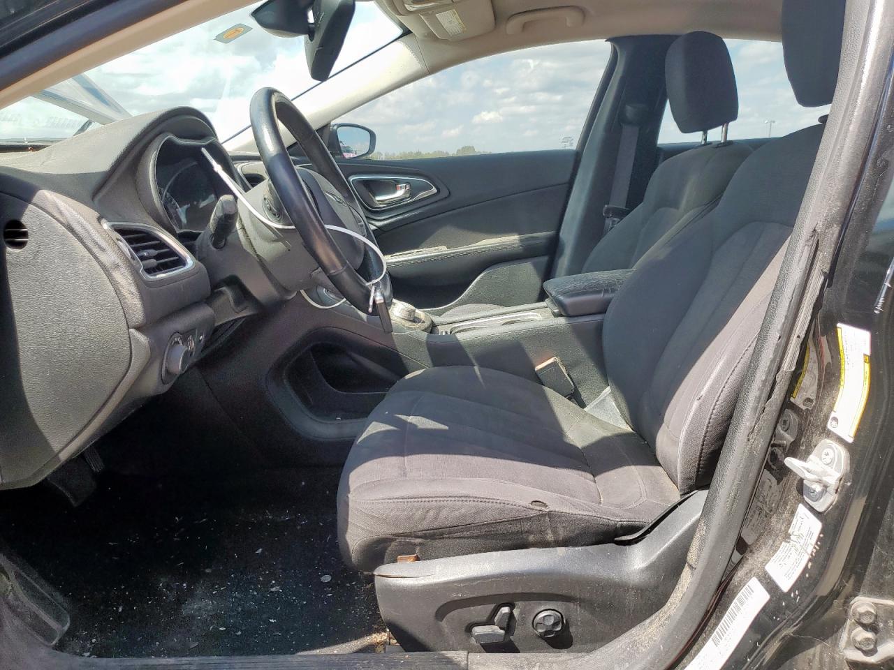 2015 CHRYSLER 200 LIMITED photo 13