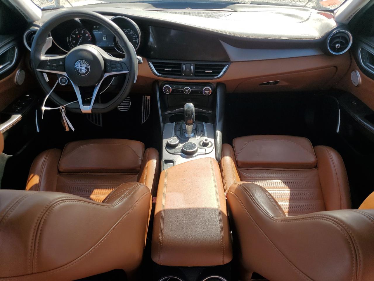 2017 ALFA ROMEO GIULIA TI photo 8