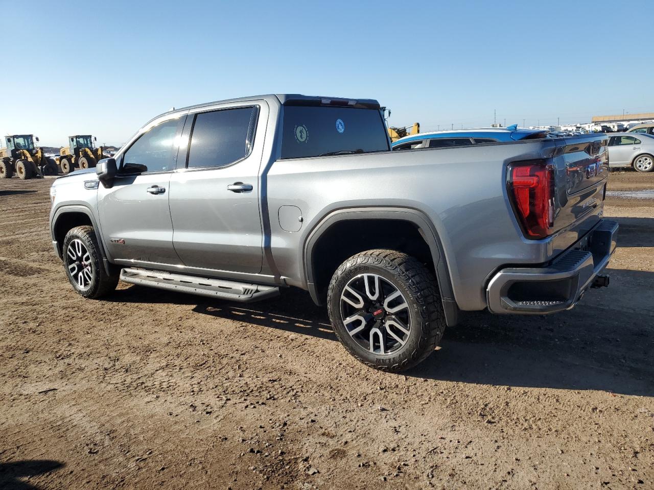 2021 GMC SIERRA K1500 AT4 photo 2