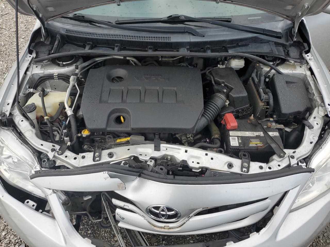 2012 TOYOTA COROLLA LE photo 21