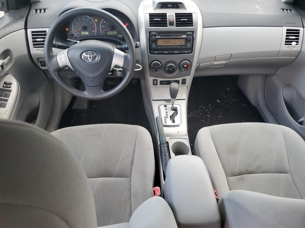 2012 TOYOTA COROLLA LE photo 15