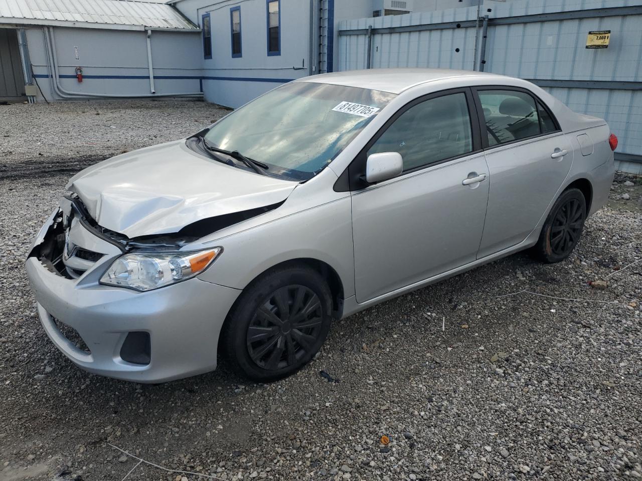 2012 TOYOTA COROLLA LE photo 2